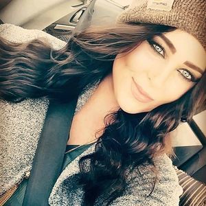 Meet your Posher, Holly